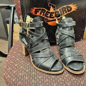 Freebird Claw Black Size 7